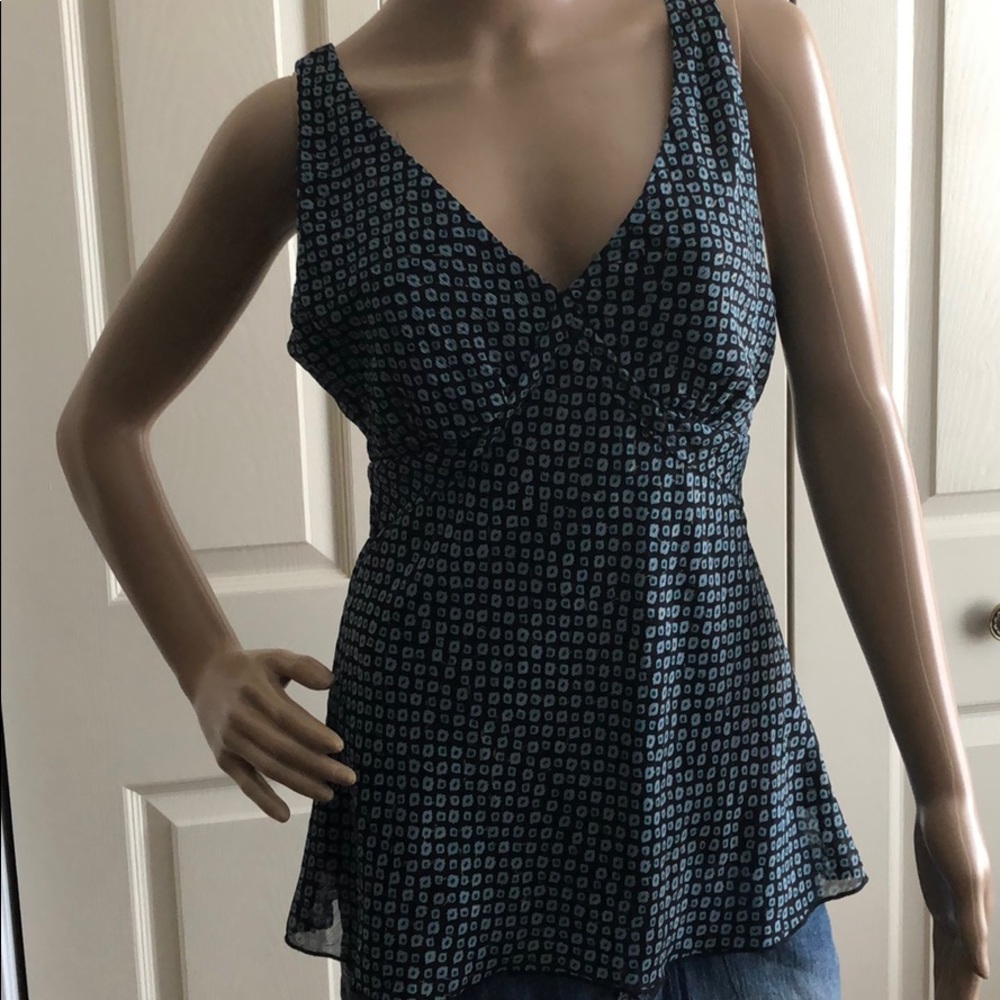 Sleeveless top with ties in back